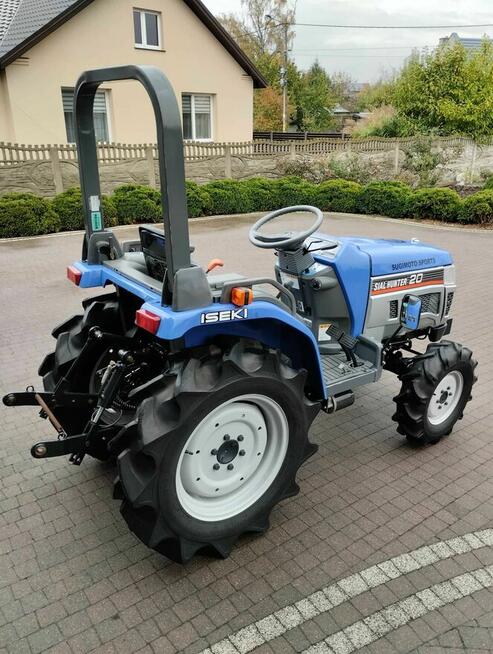 Mini Traktorek Iseki 20KM 4X4 Wspomaganie Rewers Mała Kosiarka