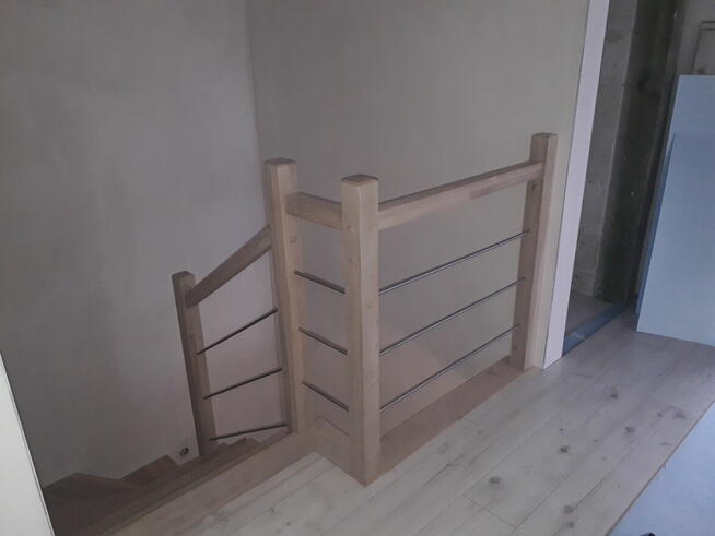 Stopnie schody trepy drewniane na beton