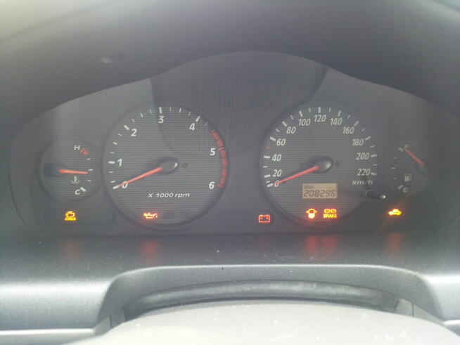 Do sprzedania części do Hyundai Santa Fe 4x4 mały przebieg!