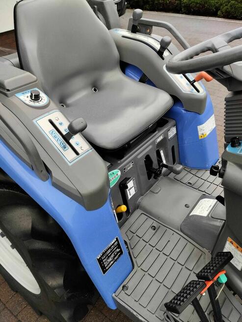 Mini Traktorek Iseki 20KM 4X4 Wspomaganie Rewers Mała Kosiarka