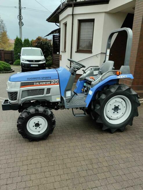 Mini Traktorek Iseki 20KM 4X4 Wspomaganie Rewers Mała Kosiarka