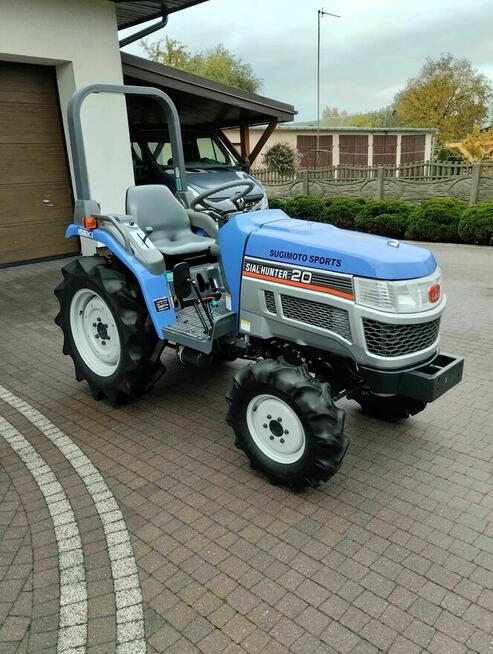 Mini Traktorek Iseki 20KM 4X4 Wspomaganie Rewers Mała Kosiarka