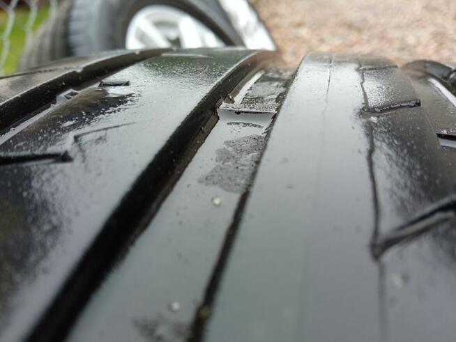 4 opony-lato wraz z oryginalnymi felgami Ford Kuga MK2.