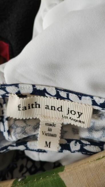 Damska bluzka - rozmiar M - faith and joy - 10zł