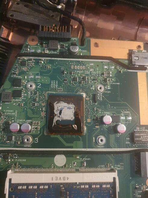 Serwis komputerów -konsol ps3 ps4 ps5 xbox czyszcenie wymian