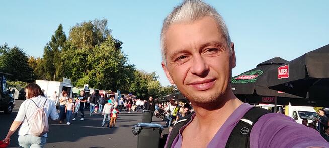 Szukam zadbaną kobietę, ja niezależny, bezdzietny i singiel.