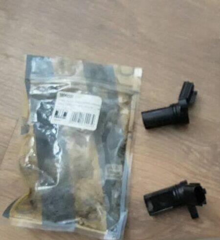 Zestaw do samochodu Nissan N16+2szt czujnika położenia wału