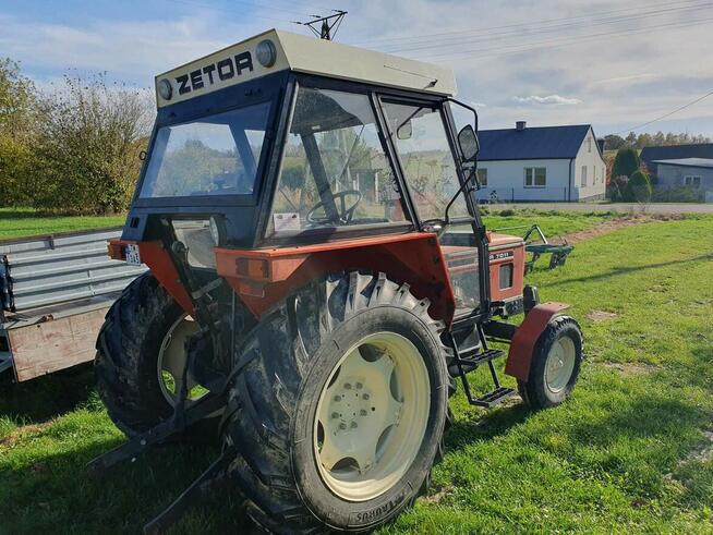 Ciągnik zetor 7011 wspomaganie