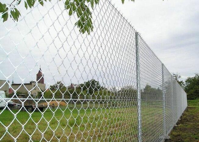 PILNIE SIATKĘ OGRODZENIOWĄ W DOBRYM STANIE