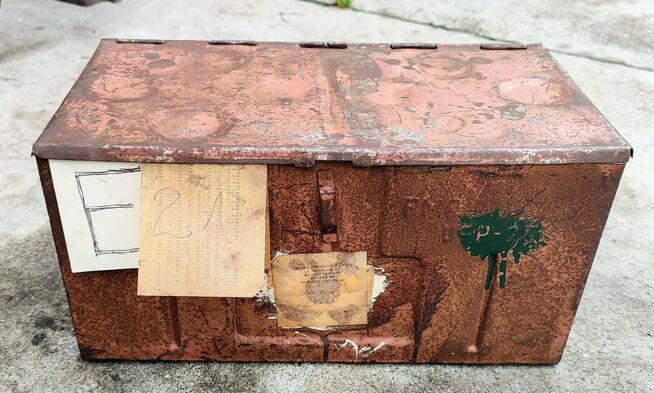 SKRZYNKA POJEMNIK MAGAZYNOWY METALOWY ZAMYKANY STALOWY HOBOK