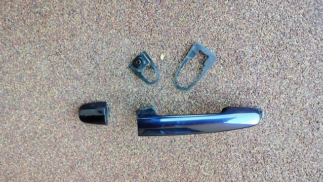 Szyba boczna prawa Toyota Auris I uzbrojenie drzwi