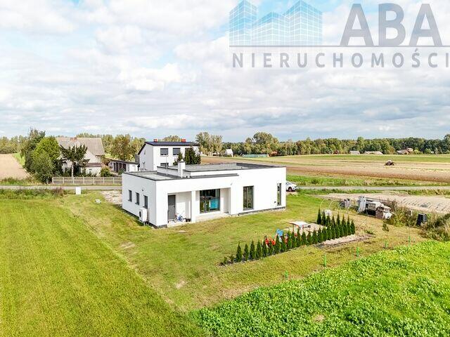 Dom gotowy do zamieszkania z wyposażeniem w cenie - Kopojno