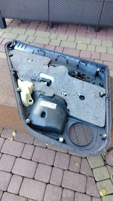 Szyba boczna prawa Toyota Auris I uzbrojenie drzwi