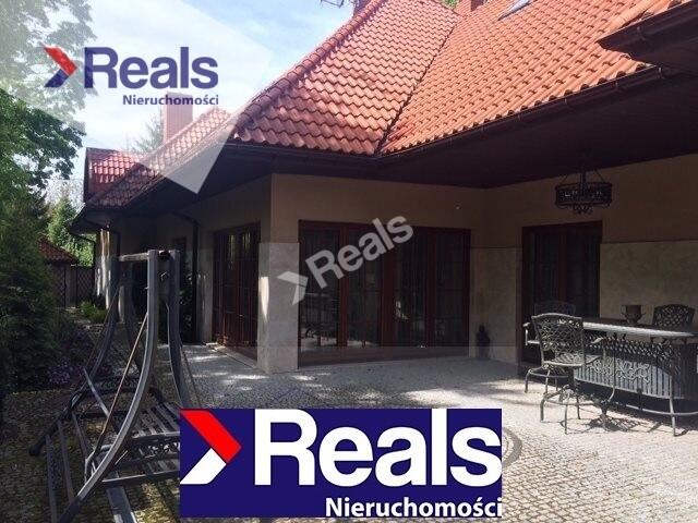 Luksusowy dom w Konstancinie-Jeziornej - z basenem