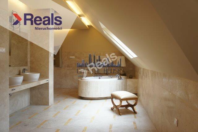 Luksusowy dom w Konstancinie-Jeziornej - z basenem