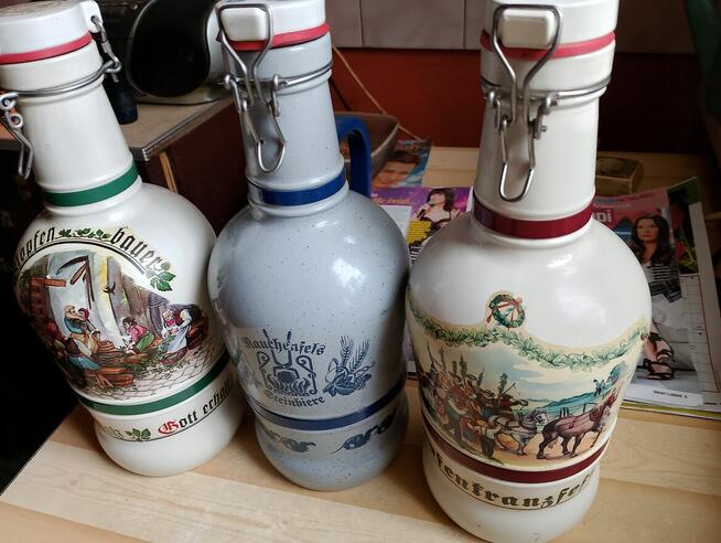 Piękne duże stare amfory sześć sztuk.