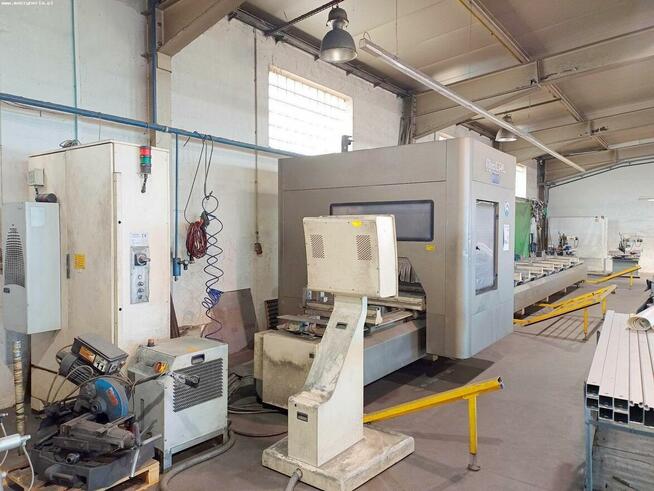 Centrum obróbcze MECAL MC302 GEOS-5 5-OSI