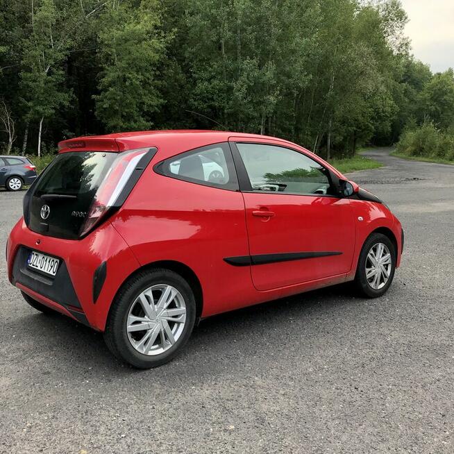 Sprzedam Toyotę Aygo 2015 r