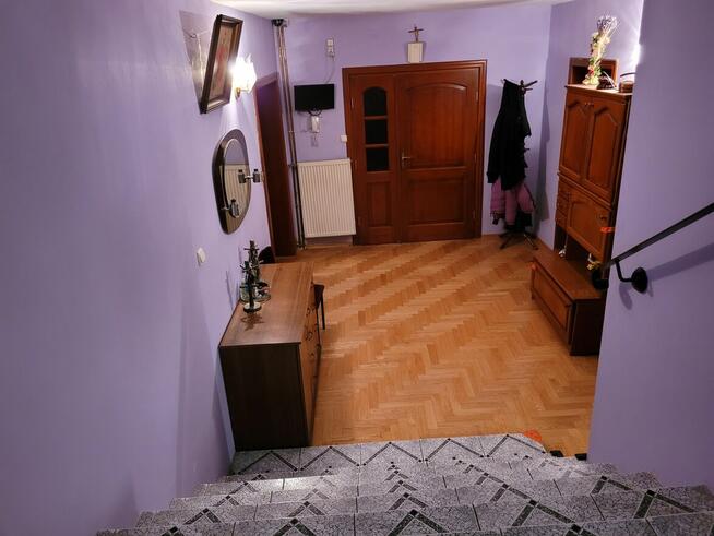 urokliwy dom w stylu dworkowym w Nasutowie