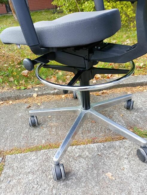 Krzesło biurowe obrotowe Bejot LIFT LF 10R krzesła hokery do