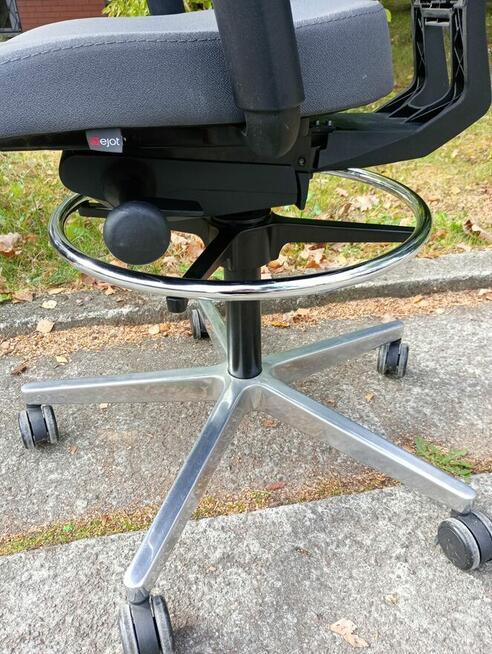 Krzesło biurowe obrotowe Bejot LIFT LF 10R krzesła hokery do