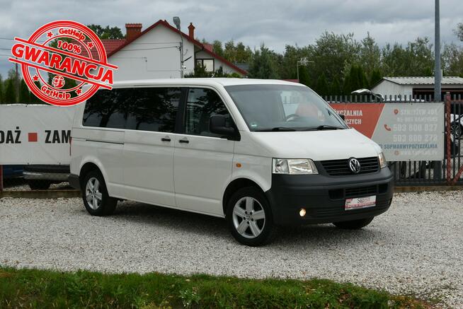 Volkswagen Transporter T5 LONG  2.5TDi 130KM 2006r. 9 osób KLIMA DVD Alufelgi HAK 2500kg