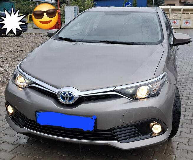 Toyota Auris Hybryda