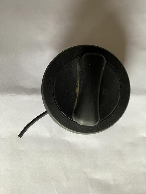 Oryginalny korek wlewu paliwa do Mercedes-Benz