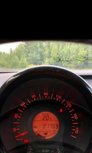 Sprzedam Toyotę Aygo 2015 r