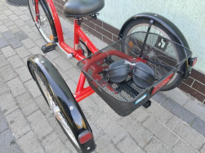 Rower trójkołowy rehabilitacyjny.