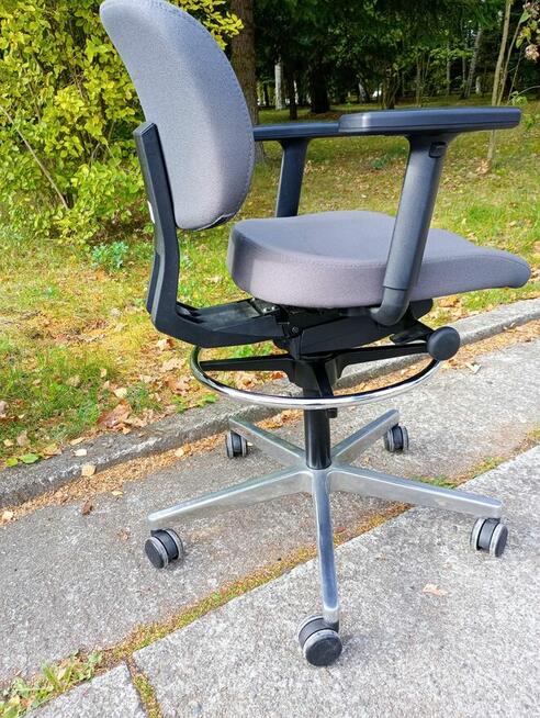 Krzesło biurowe obrotowe Bejot LIFT LF 10R krzesła hokery do