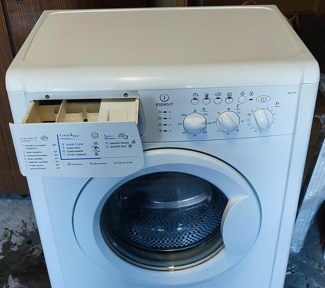 Sprzedam Pralka Indesit WISL 105 Używana