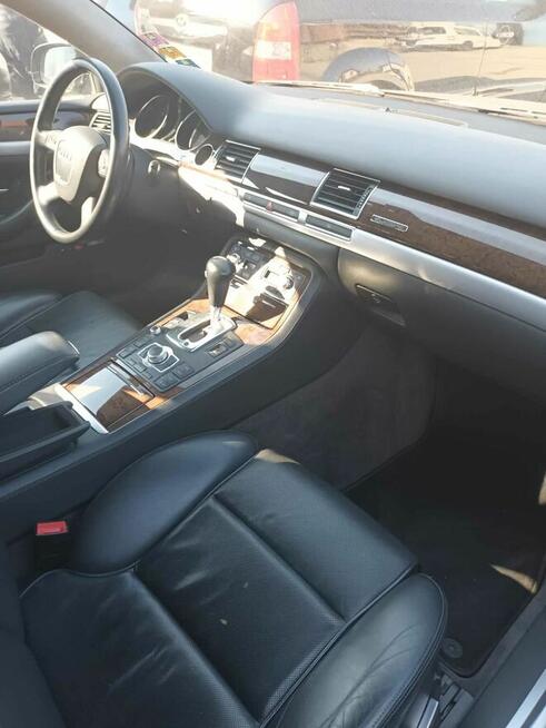 Limuzyna Audi A8 w12