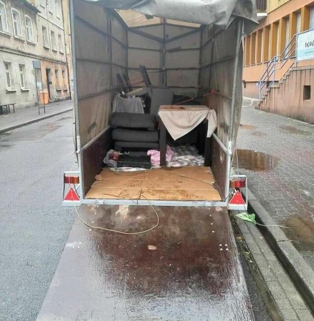 Przeprowadzki, transport, usługi sprzątające, montaż mebli.