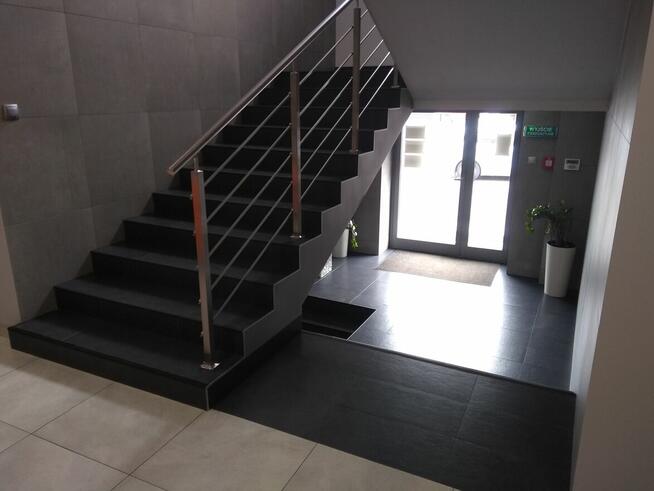 Pomieszczenia biurowe 10-33 m2