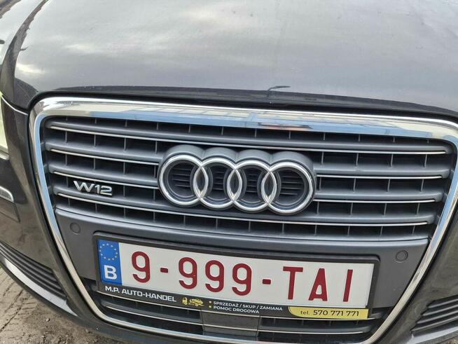 Limuzyna Audi A8 w12