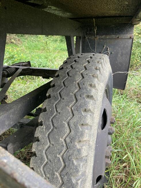 Przyczepa rolnicza Sanok Autosan bez kwita stan dobry.