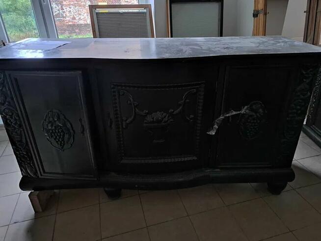 Kredens przedwojenny