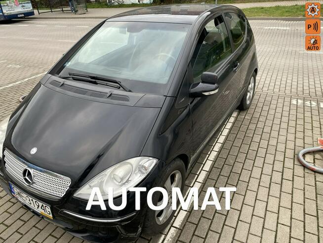 Mercedes A 200 Niski przebieg, pól skóry, klimatyzacja, Isofix, hak, Avantgarde