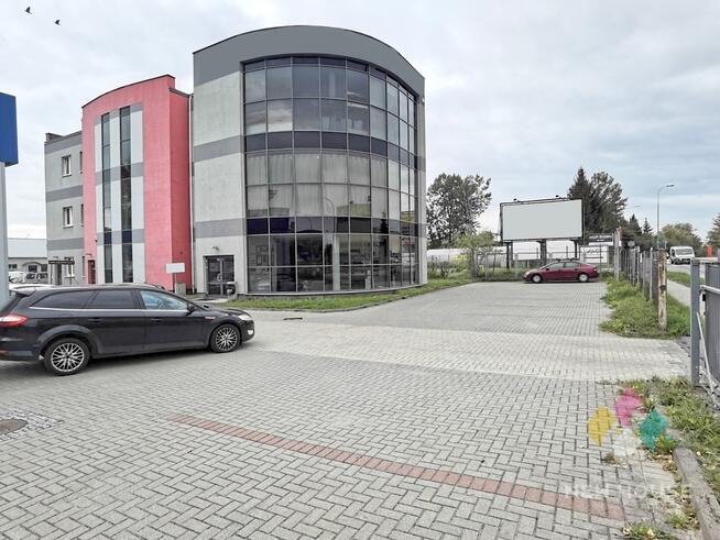 Lokal biurowo-usługowy, 80 m2, I piętro, parking