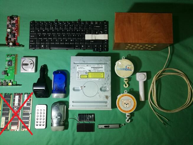 Różna elektronika nowa i używana Powerbanki, Solary, Lampki