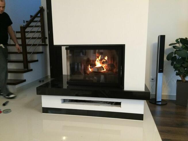 Kominek narożny z montażem