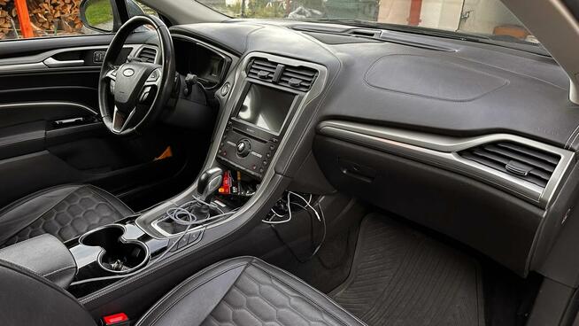 Samochód Ford Mondeo