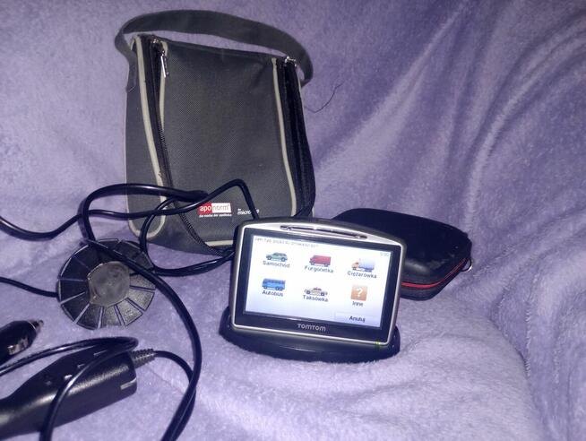 Nawigator samochodowy tomtom