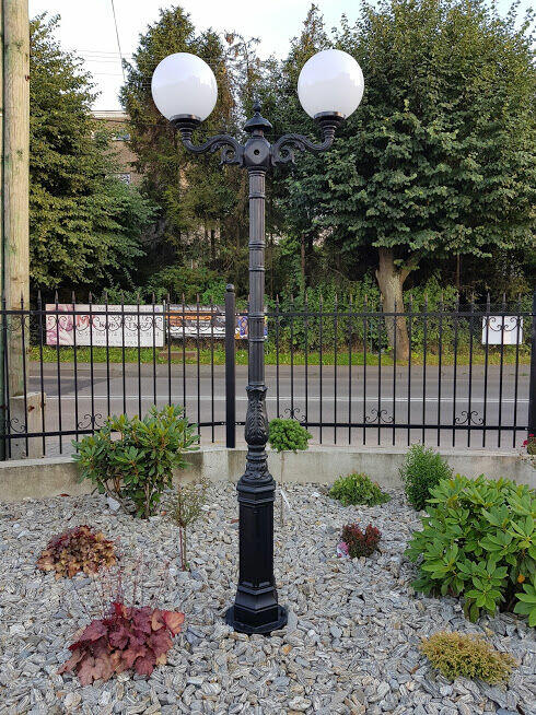 OGRODOWA ŻELIWNA LAMPA GI 2xKULA - H-230cm Gartenlaterne