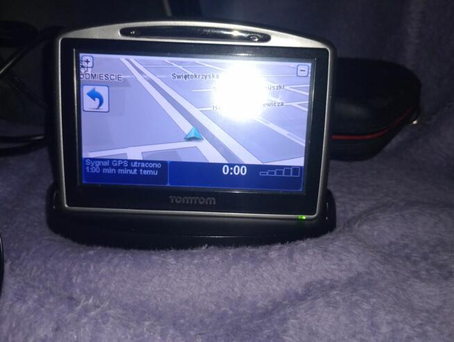 Nawigator samochodowy tomtom