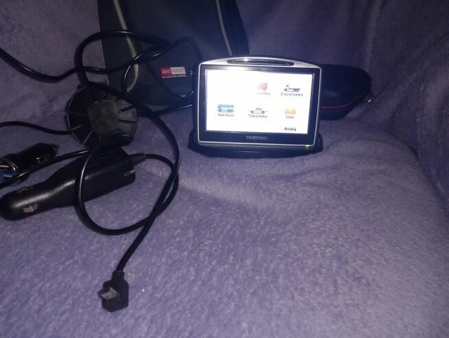 Nawigator samochodowy tomtom