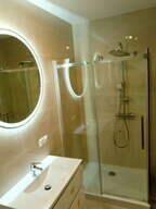 Łazienki, kuchnie ,tarasy.