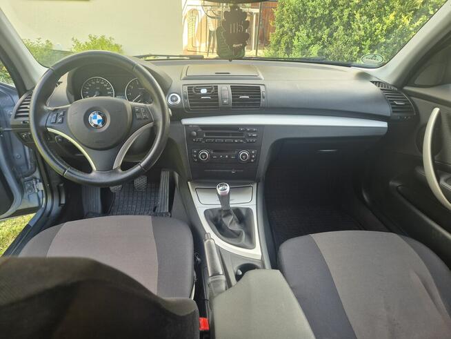 BMW Seria 1 2009 143 KM