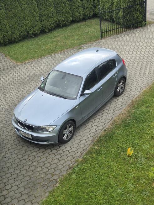 BMW Seria 1 2009 143 KM